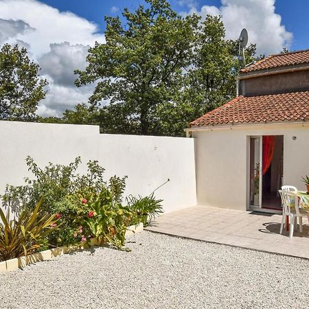 2 Bedroom Lovely Home In St Avaugourd Des Lande Saint-Avaugourd-des-Landes Exterior foto