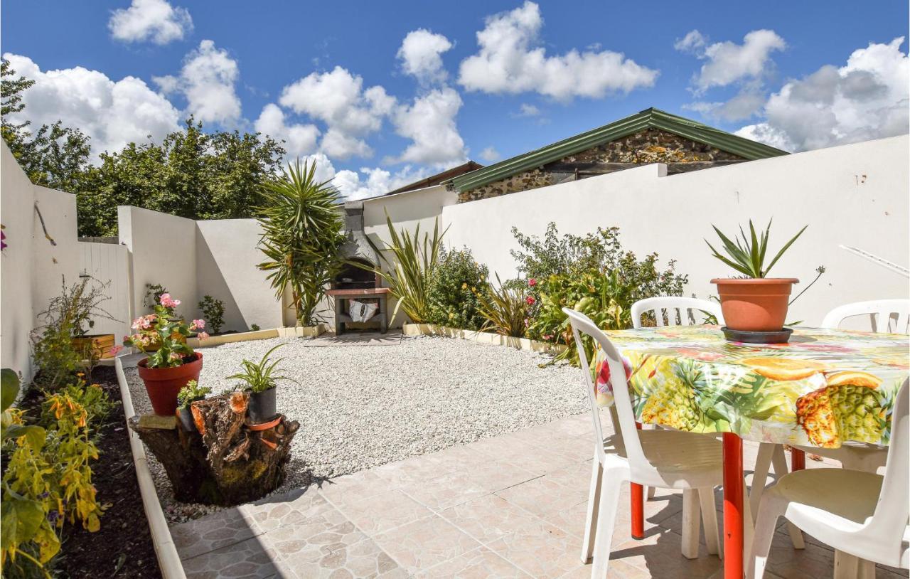 2 Bedroom Lovely Home In St Avaugourd Des Lande Saint-Avaugourd-des-Landes Exterior foto